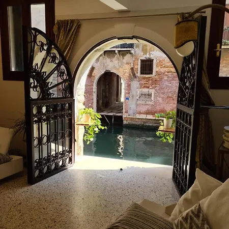 Frari Luxury Feriehus *