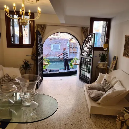 Frari Luxury Feriehus *